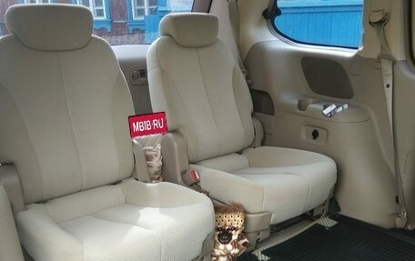 KIA Carnival III, 2007 год, 1 150 000 рублей, 2 фотография
