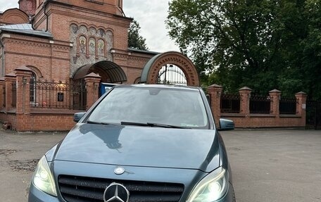 Mercedes-Benz B-Класс, 2013 год, 830 000 рублей, 1 фотография