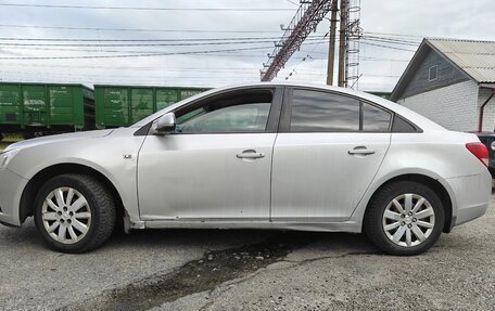 Chevrolet Cruze II, 2011 год, 380 000 рублей, 2 фотография