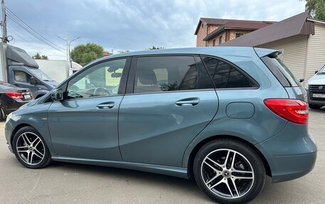 Mercedes-Benz B-Класс, 2013 год, 830 000 рублей, 3 фотография