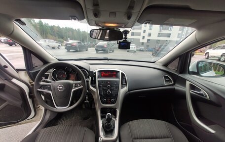 Opel Astra J, 2011 год, 860 000 рублей, 7 фотография