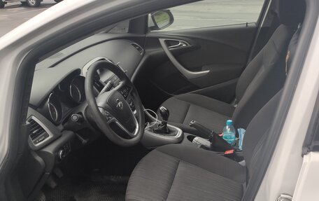 Opel Astra J, 2011 год, 860 000 рублей, 5 фотография