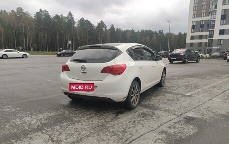 Opel Astra J, 2011 год, 860 000 рублей, 4 фотография