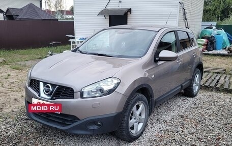 Nissan Qashqai, 2010 год, 850 000 рублей, 2 фотография