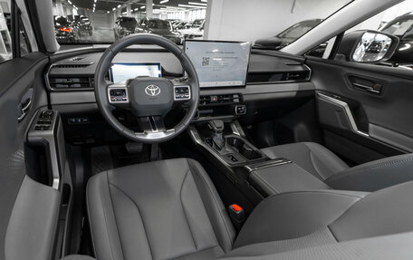 Toyota RAV4, 2026 год, 4 250 000 рублей, 7 фотография