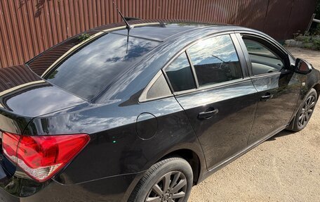 Chevrolet Cruze II, 2010 год, 700 000 рублей, 2 фотография