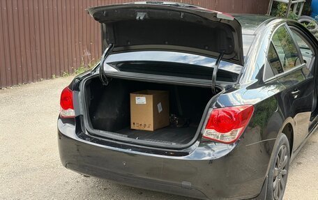 Chevrolet Cruze II, 2010 год, 700 000 рублей, 5 фотография