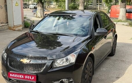 Chevrolet Cruze II, 2010 год, 700 000 рублей, 4 фотография
