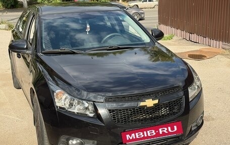 Chevrolet Cruze II, 2010 год, 700 000 рублей, 8 фотография