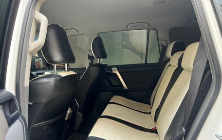 Toyota Land Cruiser Prado 150 рестайлинг 2, 2013 год, 2 950 000 рублей, 12 фотография