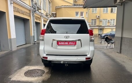 Toyota Land Cruiser Prado 150 рестайлинг 2, 2013 год, 2 950 000 рублей, 6 фотография