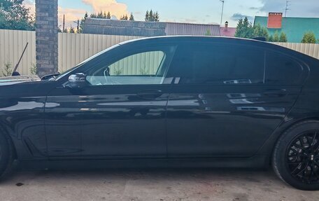 BMW 7 серия, 2018 год, 3 800 000 рублей, 8 фотография