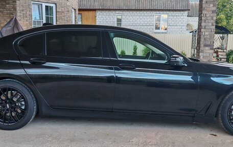 BMW 7 серия, 2018 год, 3 800 000 рублей, 4 фотография