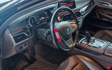 BMW 7 серия, 2018 год, 3 800 000 рублей, 9 фотография