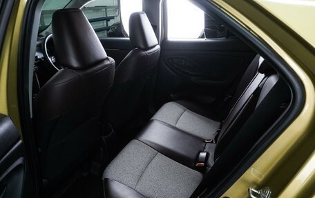 Toyota Yaris Cross, 2020 год, 2 199 000 рублей, 11 фотография