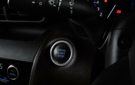 Toyota Yaris Cross, 2020 год, 2 199 000 рублей, 20 фотография