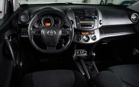 Toyota RAV4, 2011 год, 1 379 000 рублей, 6 фотография