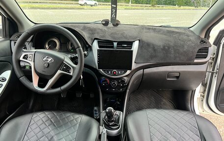 Hyundai Solaris II рестайлинг, 2014 год, 590 000 рублей, 5 фотография