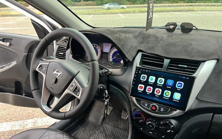 Hyundai Solaris II рестайлинг, 2014 год, 590 000 рублей, 10 фотография