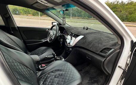 Hyundai Solaris II рестайлинг, 2014 год, 590 000 рублей, 17 фотография