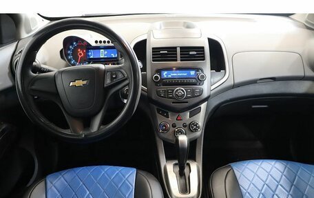 Chevrolet Aveo III, 2013 год, 599 000 рублей, 10 фотография