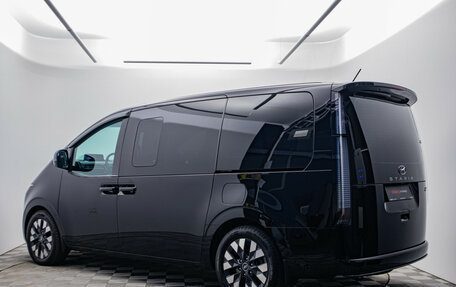 Hyundai Staria, 2023 год, 5 500 000 рублей, 2 фотография