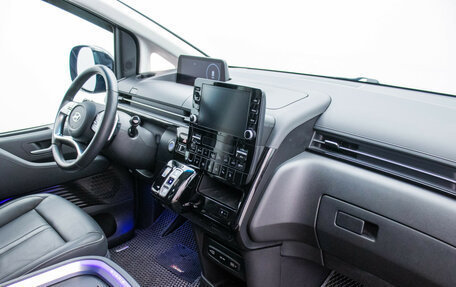 Hyundai Staria, 2023 год, 5 500 000 рублей, 8 фотография