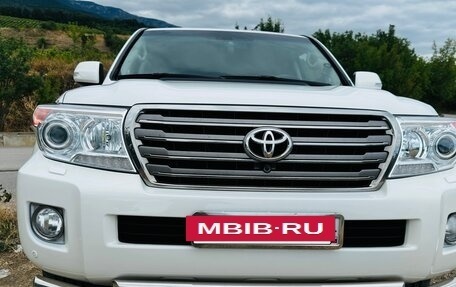 Toyota Land Cruiser 200, 2014 год, 4 400 000 рублей, 16 фотография