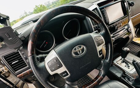 Toyota Land Cruiser 200, 2014 год, 4 400 000 рублей, 22 фотография