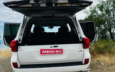 Toyota Land Cruiser 200, 2014 год, 4 400 000 рублей, 27 фотография