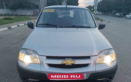 Chevrolet Niva I рестайлинг, 2011 год, 475 000 рублей, 3 фотография
