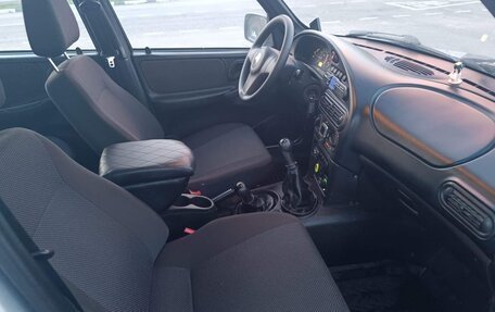 Chevrolet Niva I рестайлинг, 2011 год, 475 000 рублей, 18 фотография