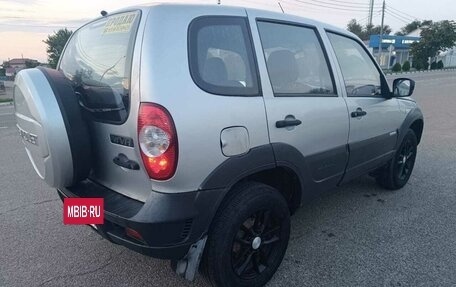 Chevrolet Niva I рестайлинг, 2011 год, 475 000 рублей, 8 фотография