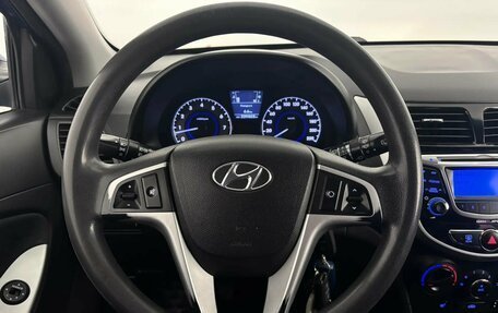 Hyundai Solaris II рестайлинг, 2011 год, 675 000 рублей, 11 фотография