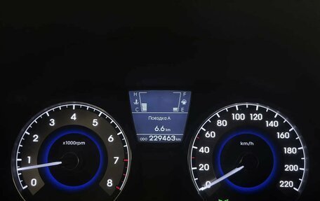 Hyundai Solaris II рестайлинг, 2011 год, 675 000 рублей, 10 фотография