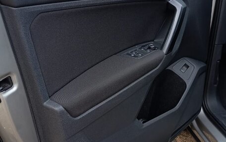Volkswagen Tiguan II, 2017 год, 2 000 000 рублей, 11 фотография