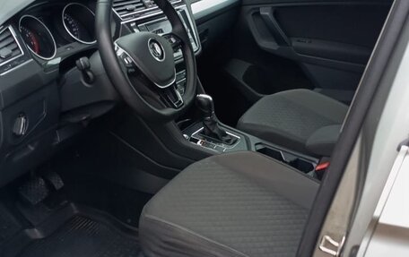 Volkswagen Tiguan II, 2017 год, 2 000 000 рублей, 12 фотография