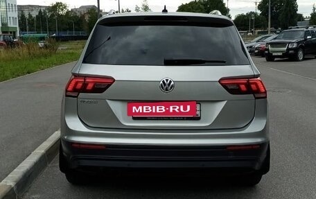 Volkswagen Tiguan II, 2017 год, 2 000 000 рублей, 3 фотография