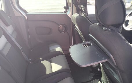 Renault Kangoo II рестайлинг, 2016 год, 1 440 000 рублей, 8 фотография