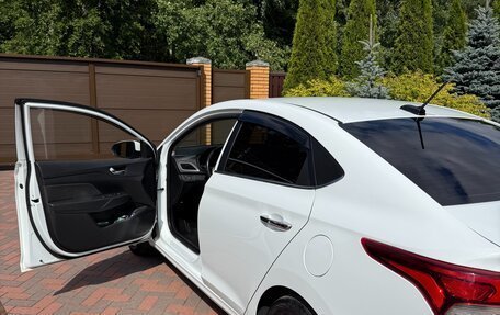 Hyundai Solaris II рестайлинг, 2019 год, 1 300 000 рублей, 15 фотография