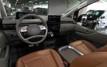 Hyundai Staria, 2021 год, 4 230 000 рублей, 7 фотография
