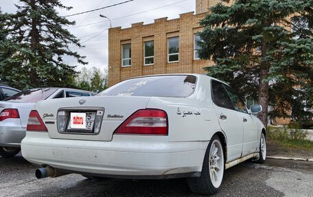 Nissan Gloria X, 1998 год, 450 000 рублей, 4 фотография
