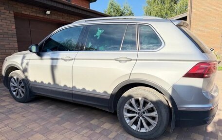 Volkswagen Tiguan II, 2021 год, 3 600 000 рублей, 3 фотография