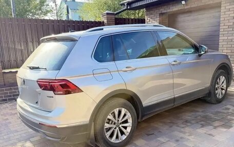 Volkswagen Tiguan II, 2021 год, 3 600 000 рублей, 5 фотография