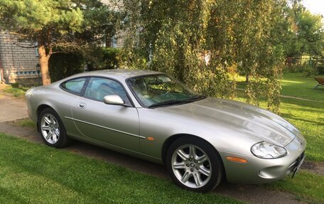 Jaguar XK II рестайлинг 2, 1999 год, 1 950 000 рублей, 2 фотография