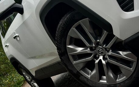 Toyota RAV4, 2020 год, 3 150 000 рублей, 12 фотография