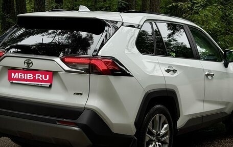 Toyota RAV4, 2020 год, 3 150 000 рублей, 8 фотография