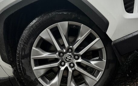 Toyota RAV4, 2020 год, 3 150 000 рублей, 19 фотография