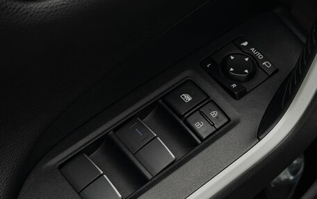 Toyota RAV4, 2020 год, 3 150 000 рублей, 31 фотография