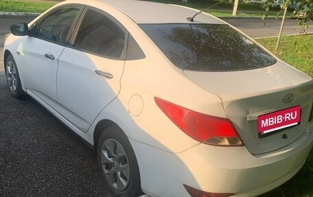 Hyundai Solaris II рестайлинг, 2016 год, 550 000 рублей, 3 фотография